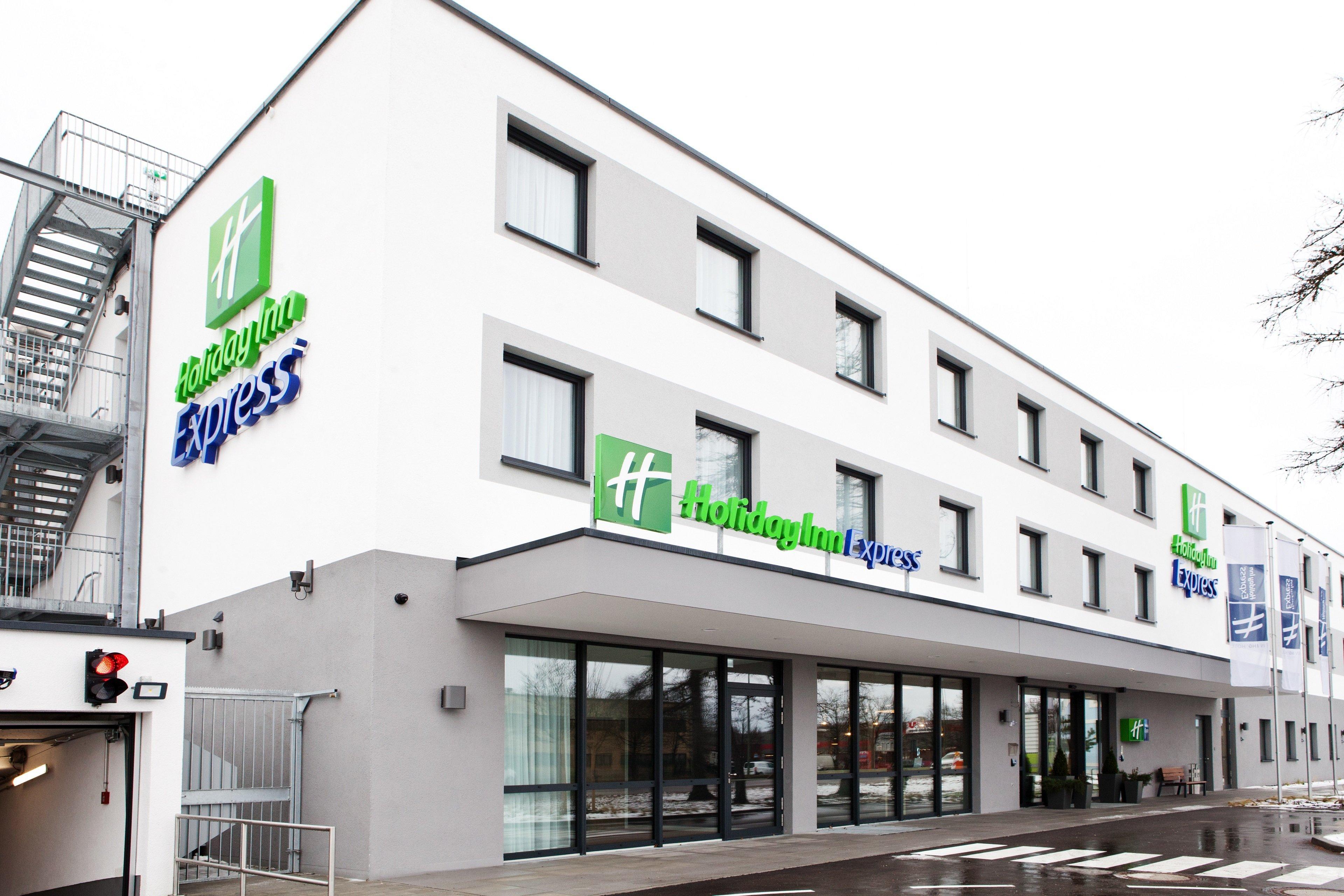 Holiday Inn Express Munich - Olympiapark By Ihg Exterior photo