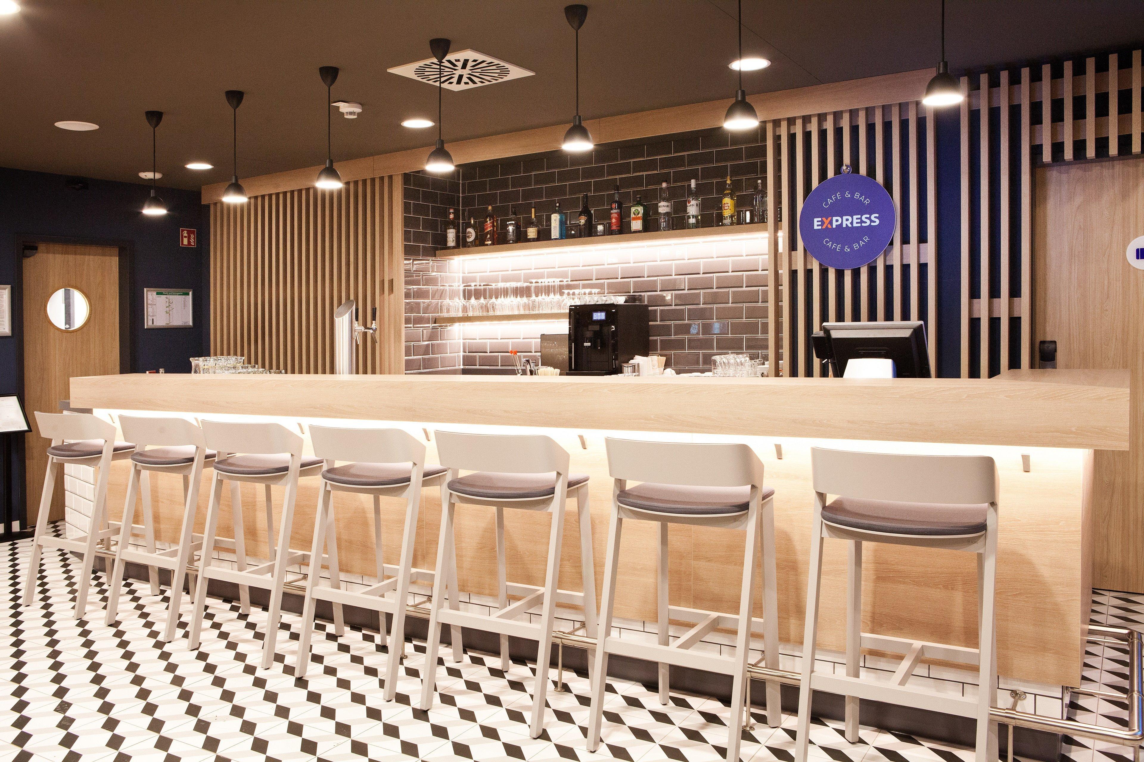 Holiday Inn Express Munich - Olympiapark By Ihg Exterior photo